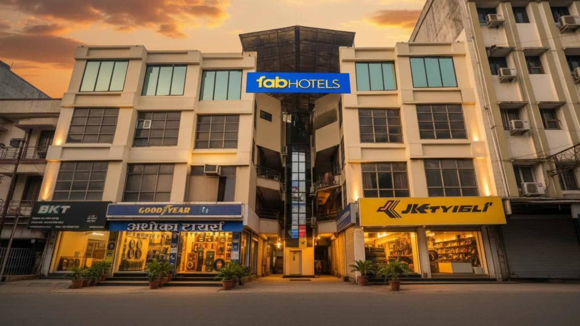 15 Airport Hotels Near Rajwada Palace Worth Booking in Indore