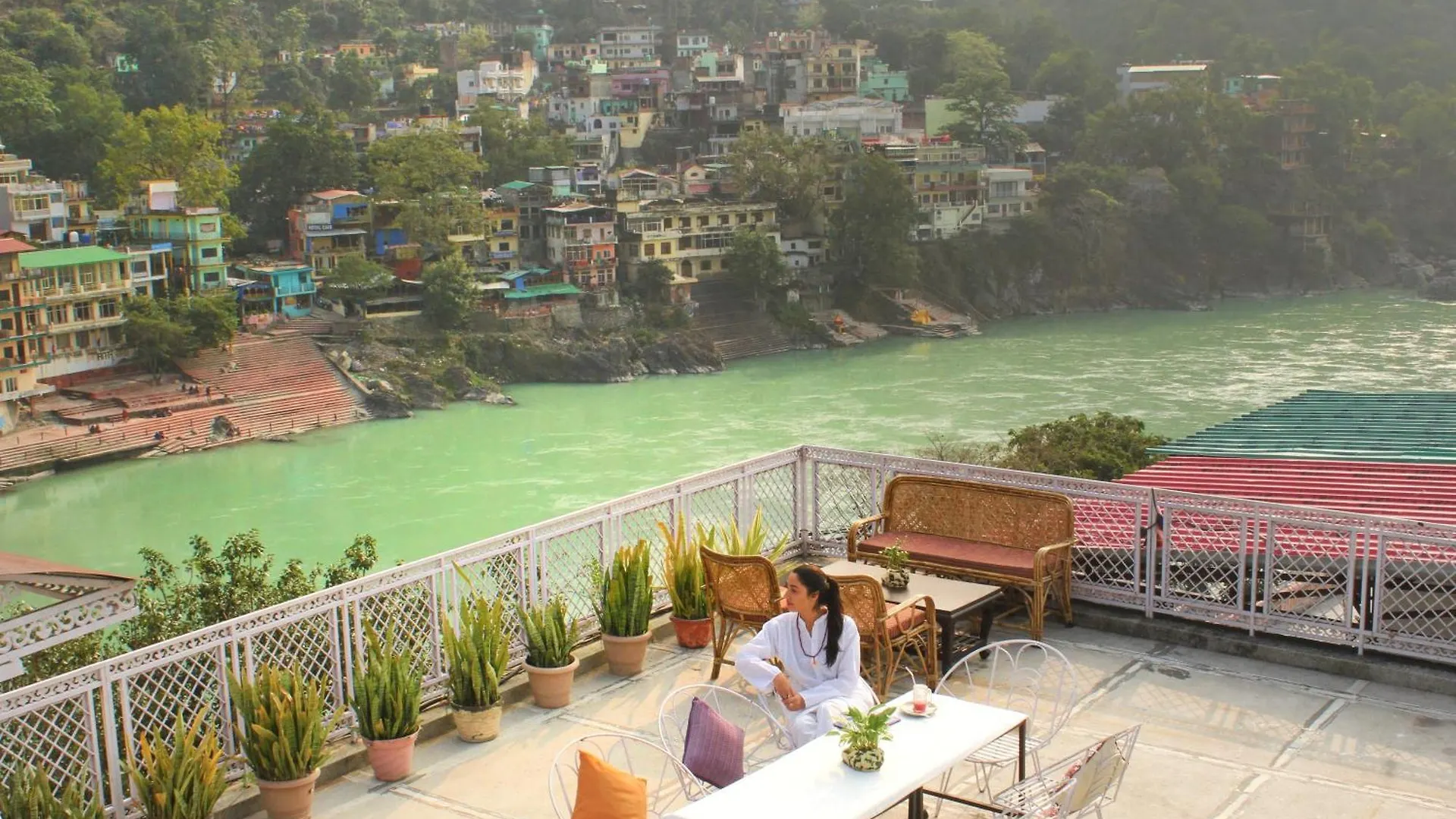 Where to Stay Near Triveni Ghat: 7 Top 4-Star Hotels