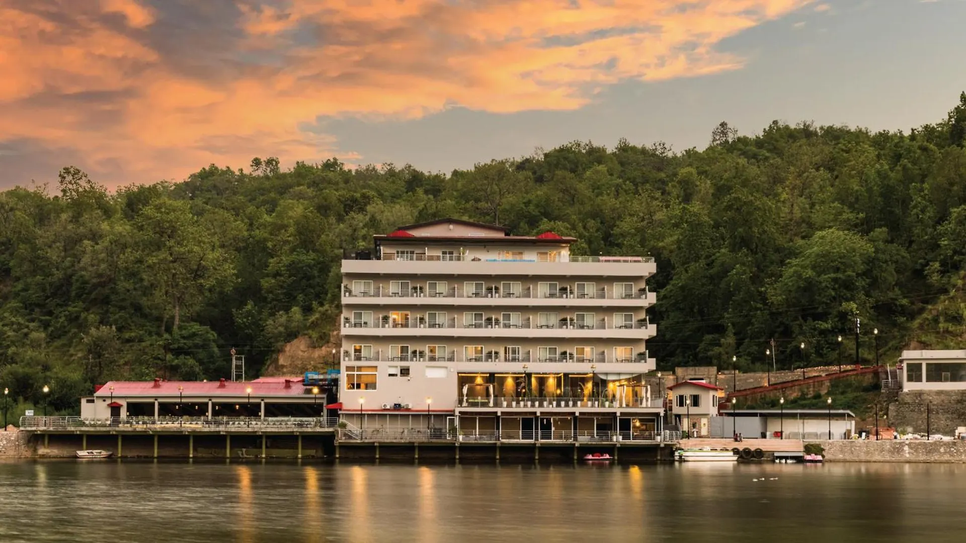 15 Best Spa Hotels in Himachal Pradesh for True Wellness