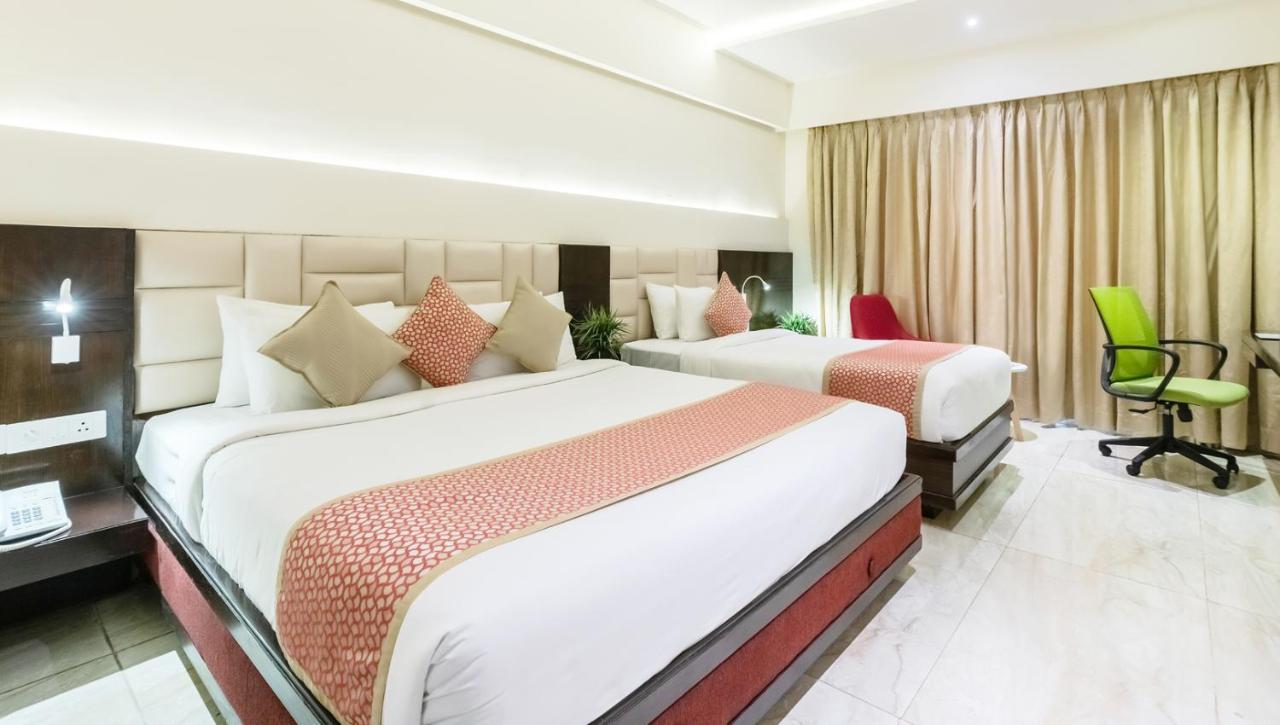 15 Business Hotels Near Mantri Square Mall Worth Booking