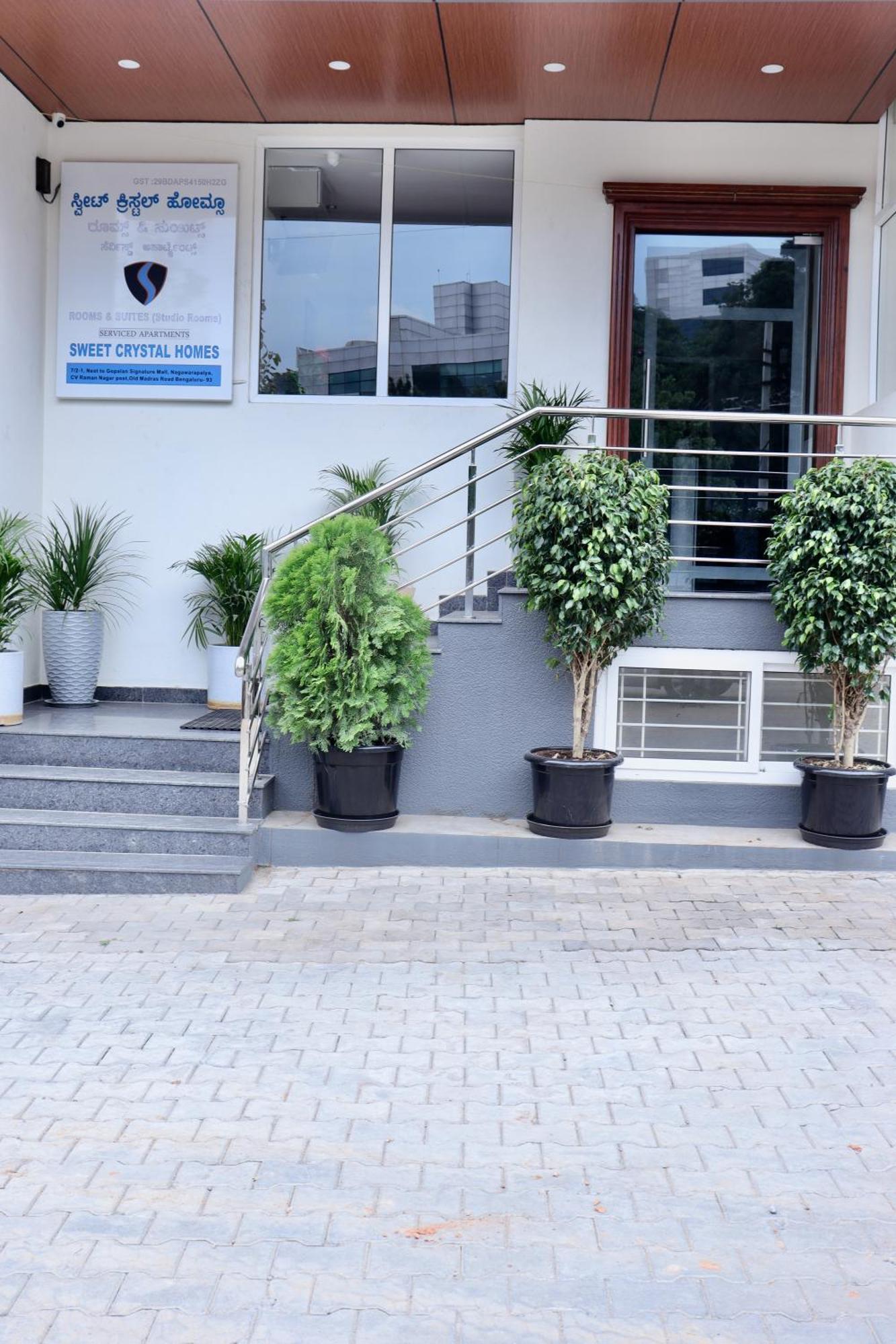 15 Family Hotels Near Freedom Park Worth Booking