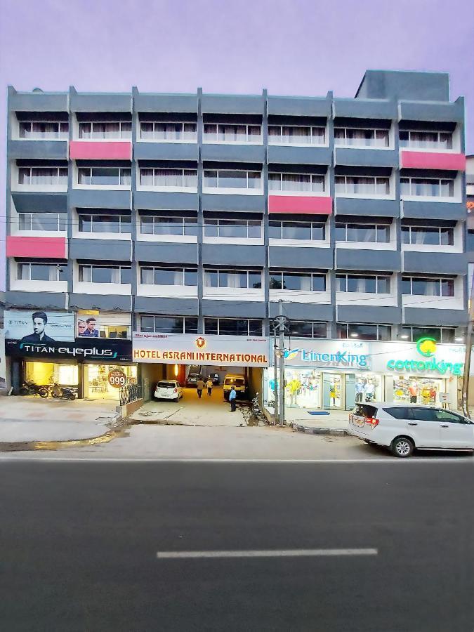 13 Business Hotels Close to Jalavihar Worth Booking