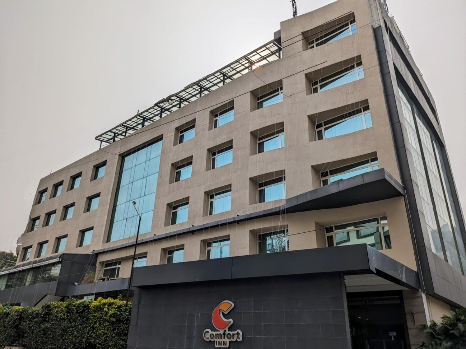 9 Family Hotels Near Ambedkar Memorial Park Worth Booking