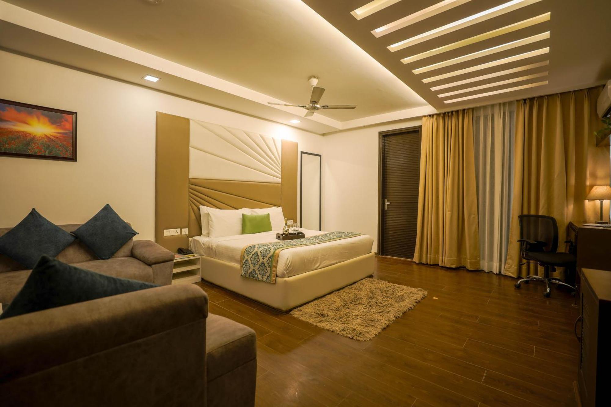 10 Solid 3-Star Hotels Close to Ambience Mall, Gurgaon