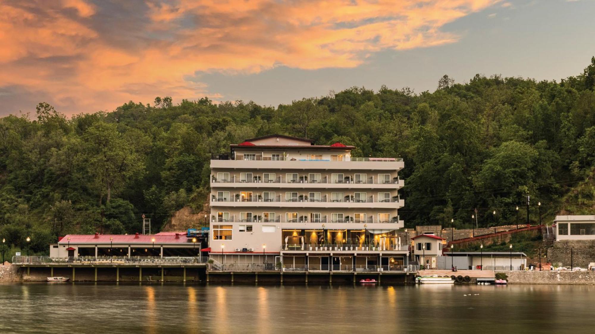 15 Best Spa Hotels in Himachal Pradesh for True Wellness